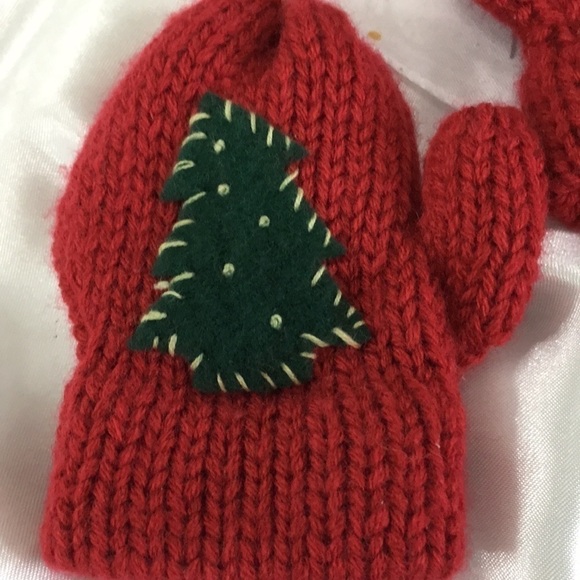 MINI Mittens Christmas Tree Decoration Red Ornament - Picture 3 of 4